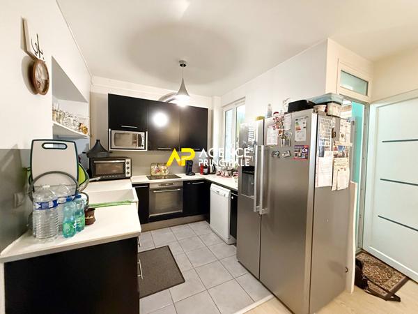 ARGENTEUIL Centre-Ville, Maison 5 pièces d'environ 74 m2 Carrez, 84m² au sol €374 900 ** - Référence 4475