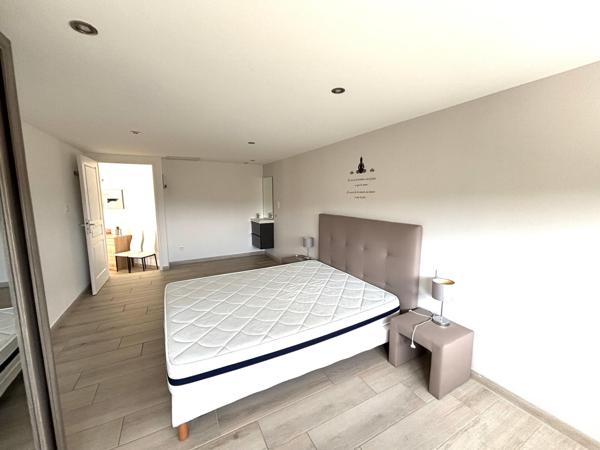 Superbe maison moderne avec piscine