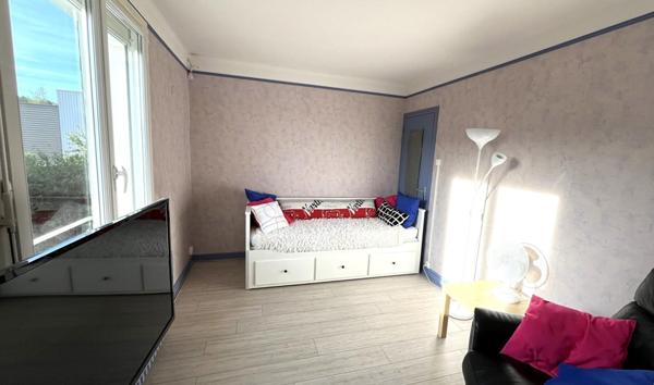 ARINTHOD - Maison individuelle avec terrain, garage et  3 chambres