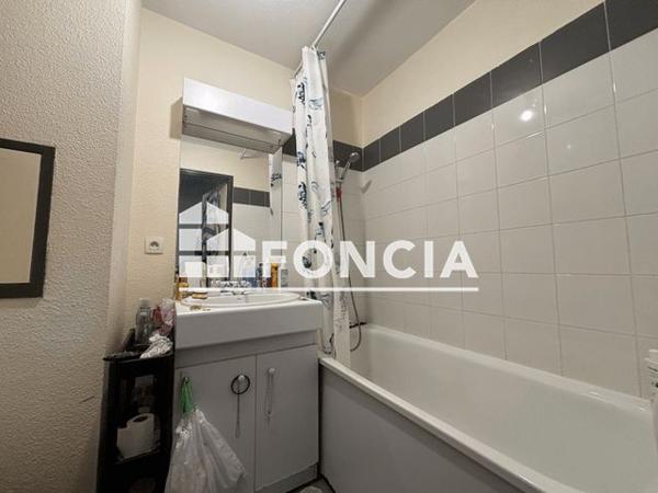 Location Studio 18.37 m² - 98 AVENUE ROGER SALENGRO Villeurbanne 69100