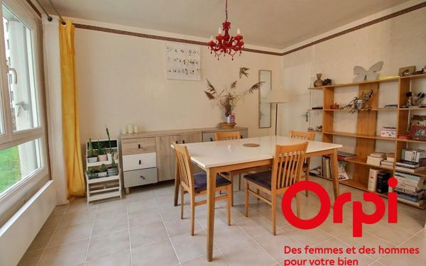 Appartement à vendre    4 pièces • 86 m2 Montigny-le-Bretonneux