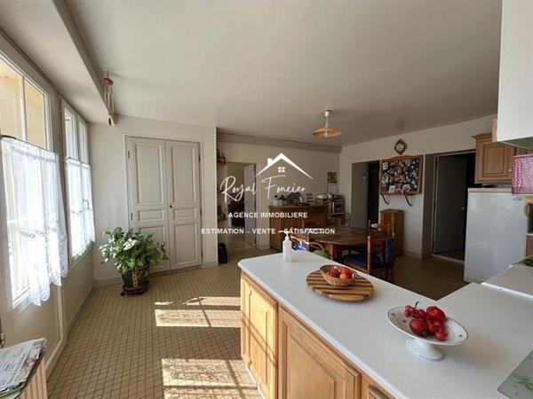 Dans un cadre idyllique, avec une vue imprenable sur la nature