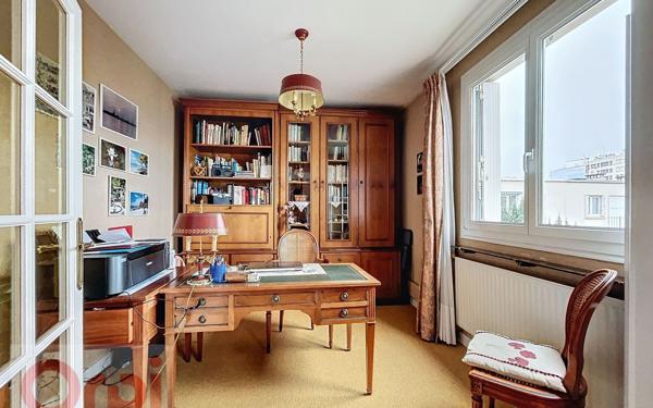 Appartement à vendre    5 pièces • 86,28 m2 Châtillon