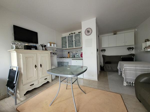 Location appartement Merville-Franceville-Plage - 1 pièce(s) - 19 m² - 465 €/mois