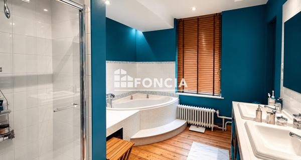 À vendre Maison 7 pièces 222 m² - Roubaix 59100
