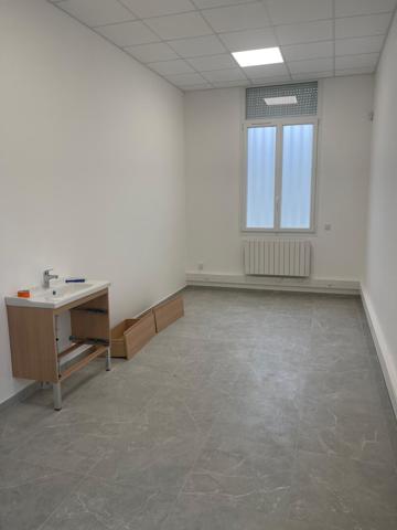 À LOUER ? PÔLE PROFESSIONNEL & PÔLE MÉDICAL