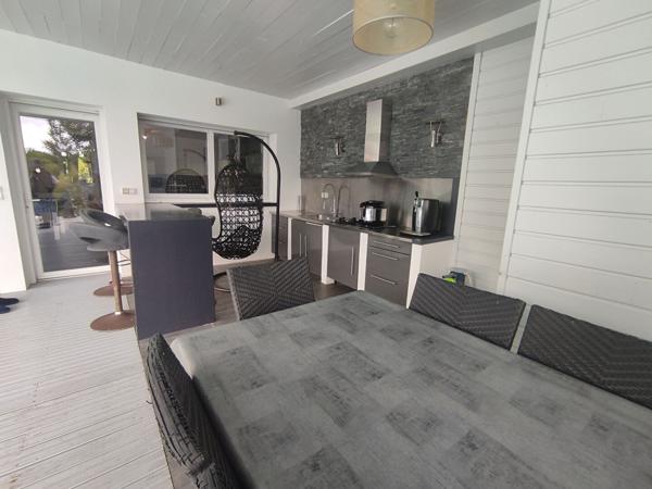 Pontonx-sur-l'Adour, Maison d'architecte avec piscine a débordement -Vue Panoramique