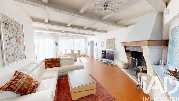 Maison à vendre 11 pièces 380 m² Villenoy
