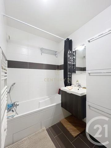 Appartement F3 à vendre  3 pièces - 58 m2 NOISY LE GRAND - 93