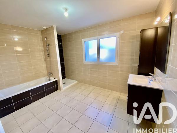 Maison à vendre 9 pièces 197 m² Ploërmel