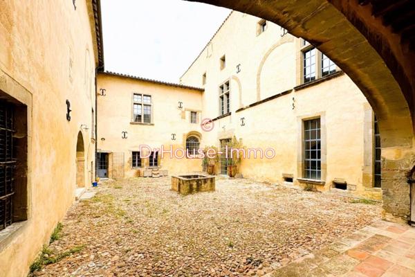 Château à vendre 22 pièces de 550 m²