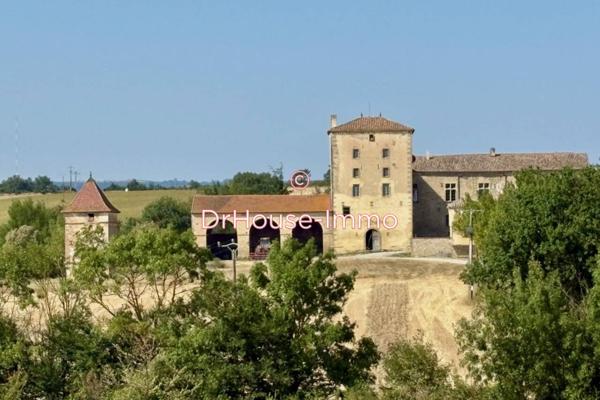 Château à vendre 22 pièces de 550 m²