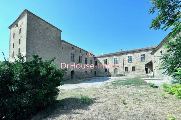 Château à vendre 22 pièces de 550 m²