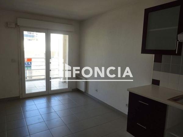 Location Appartement 2 pièces 37.63 m² - 61 AVENUE SAINT ROCH Toulon 83000