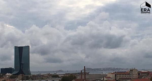 A vendre type 4 13014  MARSEILLE le canet  très grande terrasse vue mer