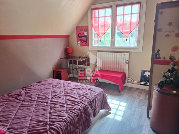 Maison périgourdine proche de la zone commerciale de Montpon Ménestérol.