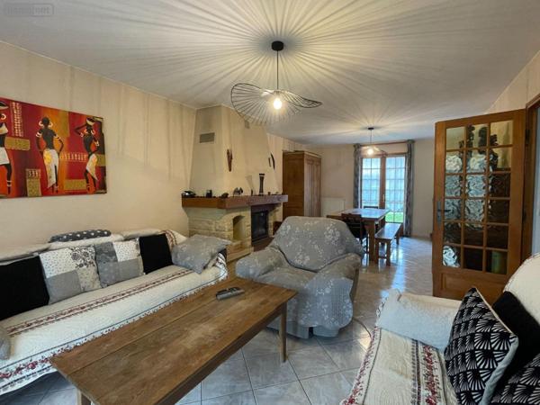 Maison individuelle à vendre à Nogent-le-Rotrou dans l'Eure-et-Loir (28400), ref : 251011