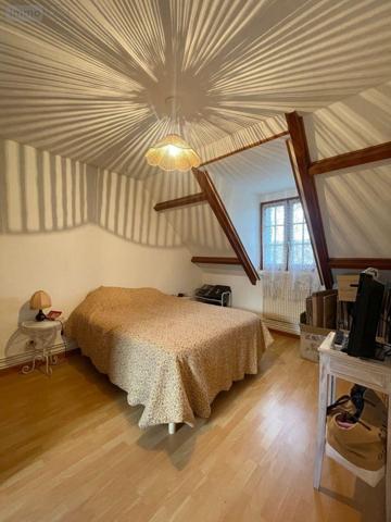 Maison individuelle à vendre à Nogent-le-Rotrou dans l'Eure-et-Loir (28400), ref : 251011