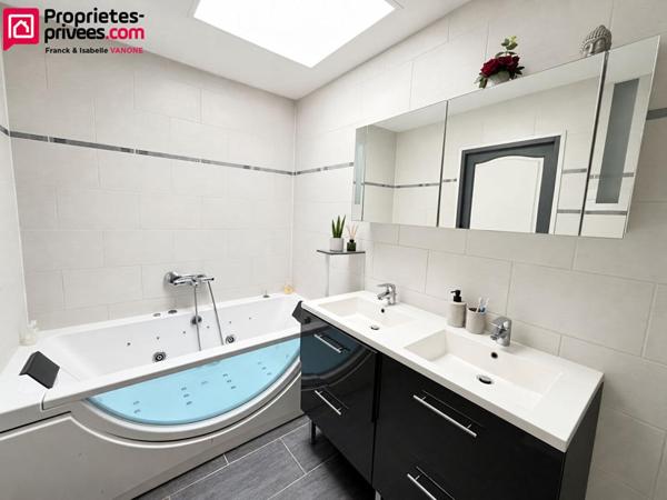 Maison mitoyenne RENOVEE - 4 chambres - jardin - 110 m2