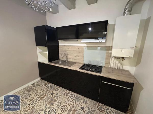 Appartement à louer 2 pièces 58m² Laval (53000)