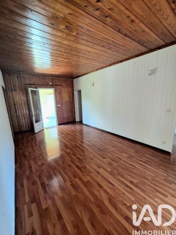 Location maison 3 pièces 114 m² Saint-Pierre