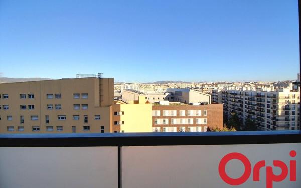 Appartement à vendre    2 pièces • 35,78 m2 Marseille 3