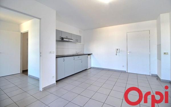 Appartement à vendre    2 pièces • 35,78 m2 Marseille 3