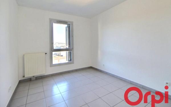 Appartement à vendre    2 pièces • 35,78 m2 Marseille 3