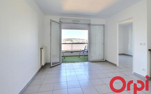 Appartement à vendre    2 pièces • 35,78 m2 Marseille 3