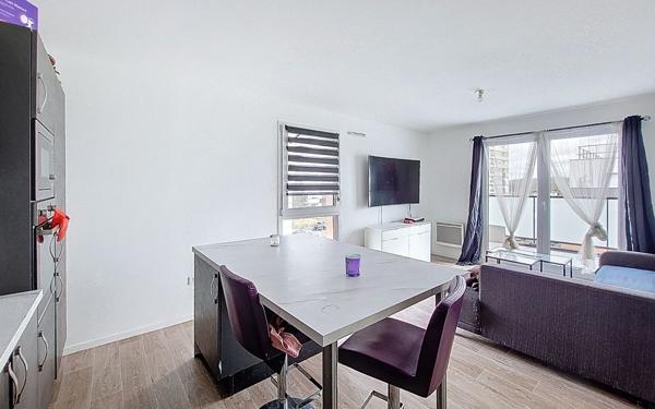 Appartement à vendre    3 pièces •  Roissy-en-Brie