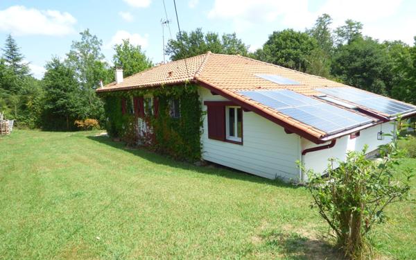 Maison à vendre    5 pièces •  Urcuit