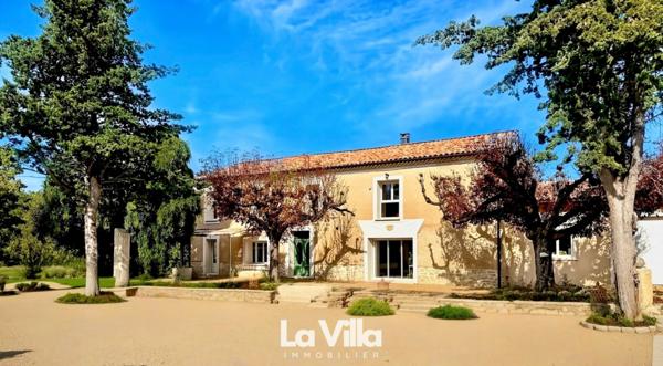 Monteux (84170) Maison 9 pièce(s) 260 m2