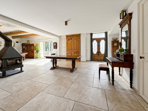 Monteux (84170) Maison 9 pièce(s) 260 m2