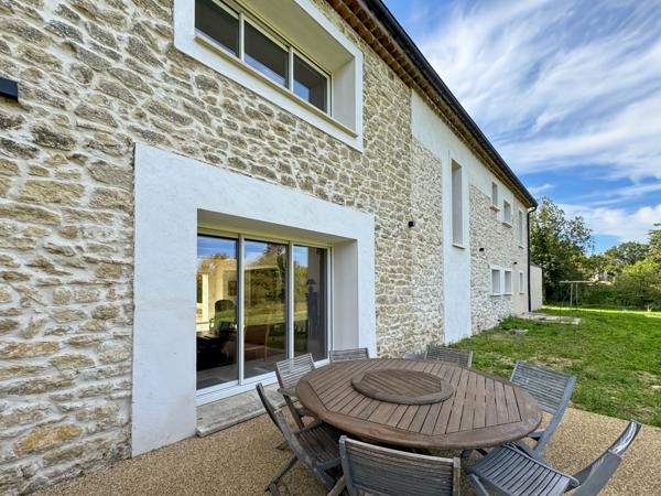 Monteux (84170) Maison 9 pièce(s) 260 m2