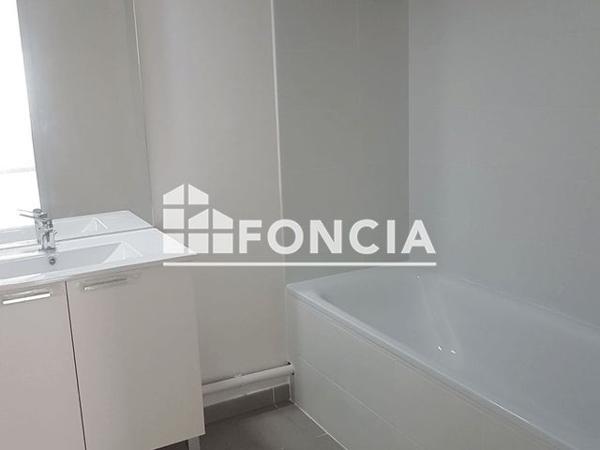 Location Appartement 3 pièces 71.22 m² - AVENUE LOUIS ARAGON Martigues 13500