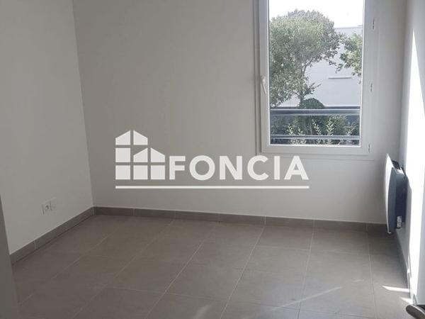 Location Appartement 3 pièces 71.22 m² - AVENUE LOUIS ARAGON Martigues 13500