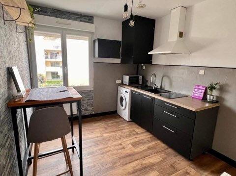 Appartement à louer Saint Brevin Les Pins : 2 pièces, 25m² avec 1 chambre(s) à 578€ - AJP Immobilier Saint-Brévin