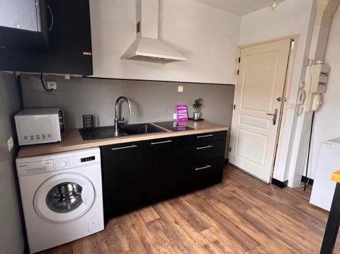 Appartement à louer Saint Brevin Les Pins : 2 pièces, 25m² avec 1 chambre(s) à 578€ - AJP Immobilier Saint-Brévin