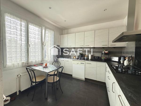 Maison familiales 6 pièces de 140 m2, proche école et toute commodités