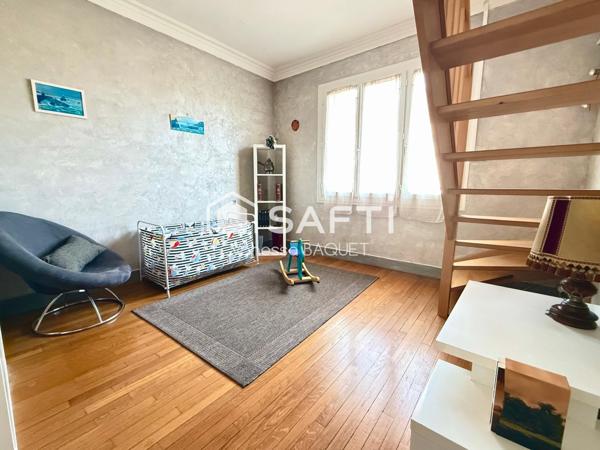 Maison familiales 6 pièces de 140 m2, proche école et toute commodités