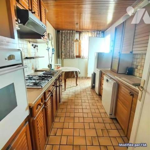 APPARTEMENT Vue dégagée – Beau potentiel