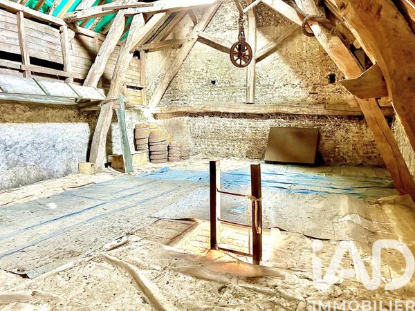 Parking à vendre 129 m² Villeneuve-sur-Yonne