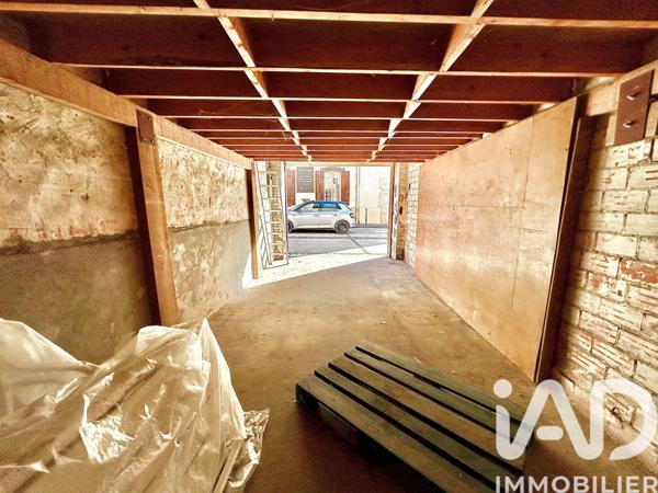 Parking à vendre 129 m² Villeneuve-sur-Yonne