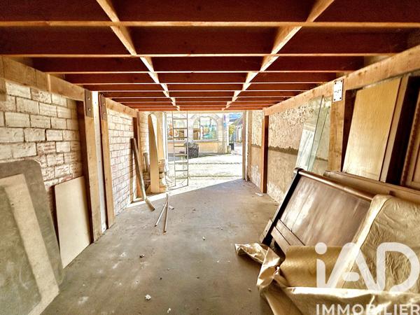 Parking à vendre 129 m² Villeneuve-sur-Yonne