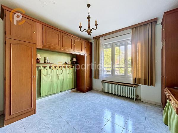Vente
                Maison140 m² - 6 Pièces -
                    ARCUEIL (94110)