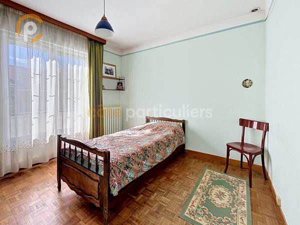 Vente
                Maison140 m² - 6 Pièces -
                    ARCUEIL (94110)