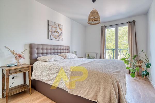 Appartement Le Plessis Robinson 3 pièce(s) 59 m2 385 000 € **  - Référence  460