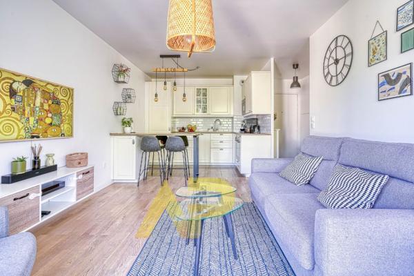 Appartement Le Plessis Robinson 3 pièce(s) 59 m2 385 000 € **  - Référence  460