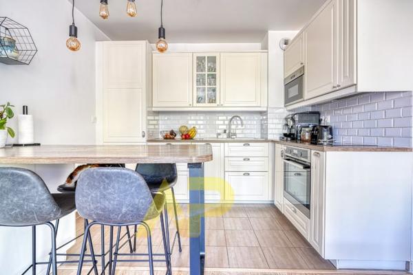 Appartement Le Plessis Robinson 3 pièce(s) 59 m2 385 000 € **  - Référence  460