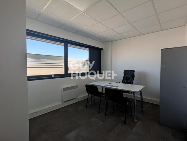 Local commercial Decines Charpieu 3 pièce(s) 50 m2